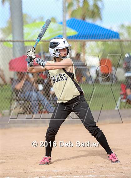 Thumbnail 3 in Aquinas vs Yucca Valley photogallery.