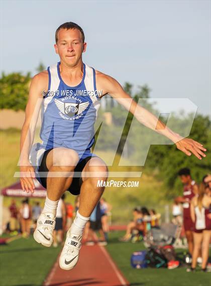 Thumbnail 2 in SacTown Races (Triple Jump and Shot Put) photogallery.