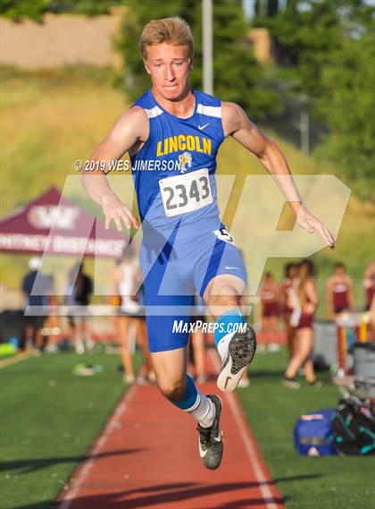 Thumbnail 1 in SacTown Races (Triple Jump and Shot Put) photogallery.