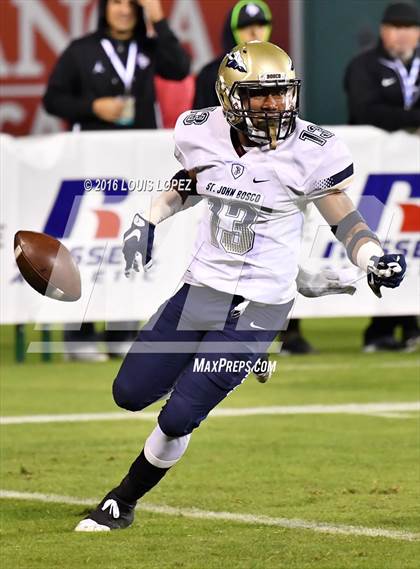Thumbnail 3 in Mater Dei vs. St. John Bosco (CIF SS Division 1 Final) photogallery.