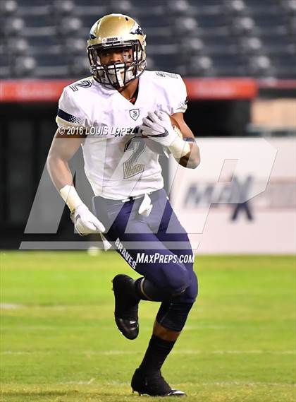 Thumbnail 3 in Mater Dei vs. St. John Bosco (CIF SS Division 1 Final) photogallery.