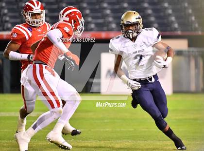 Thumbnail 2 in Mater Dei vs. St. John Bosco (CIF SS Division 1 Final) photogallery.