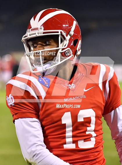 Thumbnail 3 in Mater Dei vs. St. John Bosco (CIF SS Division 1 Final) photogallery.