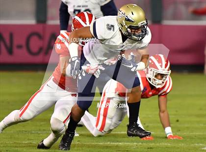 Thumbnail 3 in Mater Dei vs. St. John Bosco (CIF SS Division 1 Final) photogallery.