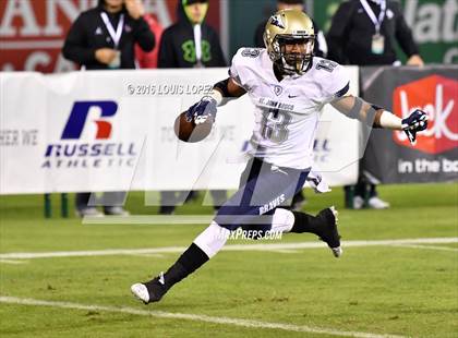 Thumbnail 2 in Mater Dei vs. St. John Bosco (CIF SS Division 1 Final) photogallery.