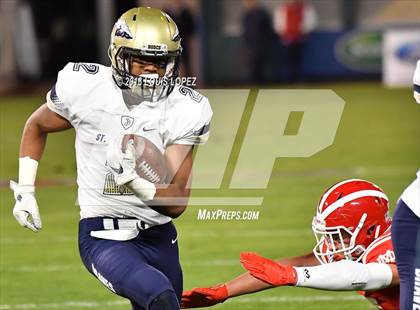 Thumbnail 3 in Mater Dei vs. St. John Bosco (CIF SS Division 1 Final) photogallery.