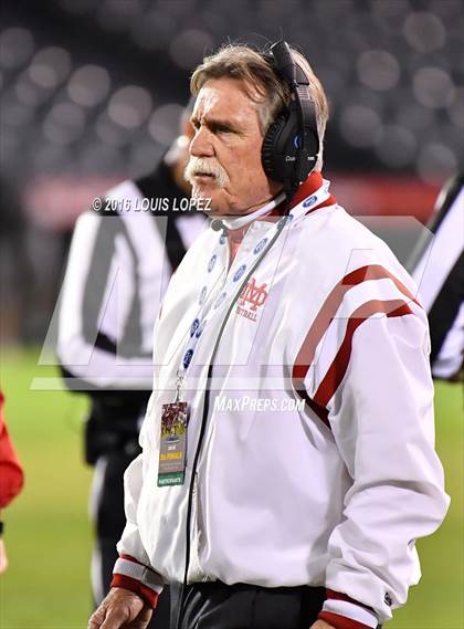 Thumbnail 3 in Mater Dei vs. St. John Bosco (CIF SS Division 1 Final) photogallery.