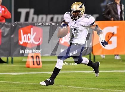Thumbnail 2 in Mater Dei vs. St. John Bosco (CIF SS Division 1 Final) photogallery.