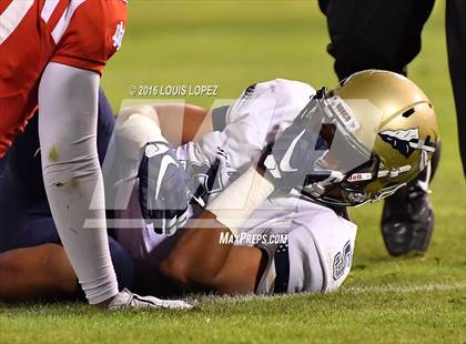 Thumbnail 2 in Mater Dei vs. St. John Bosco (CIF SS Division 1 Final) photogallery.