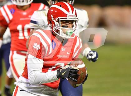 Thumbnail 2 in Mater Dei vs. St. John Bosco (CIF SS Division 1 Final) photogallery.