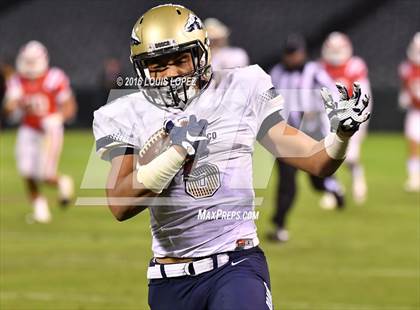 Thumbnail 2 in Mater Dei vs. St. John Bosco (CIF SS Division 1 Final) photogallery.
