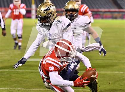 Thumbnail 1 in Mater Dei vs. St. John Bosco (CIF SS Division 1 Final) photogallery.