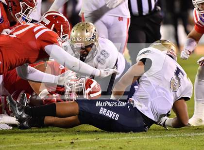 Thumbnail 3 in Mater Dei vs. St. John Bosco (CIF SS Division 1 Final) photogallery.