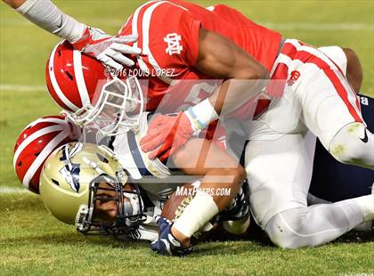 Thumbnail 3 in Mater Dei vs. St. John Bosco (CIF SS Division 1 Final) photogallery.