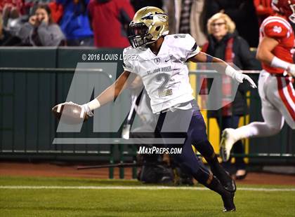 Thumbnail 3 in Mater Dei vs. St. John Bosco (CIF SS Division 1 Final) photogallery.