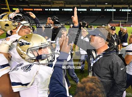Thumbnail 3 in Mater Dei vs. St. John Bosco (CIF SS Division 1 Final) photogallery.