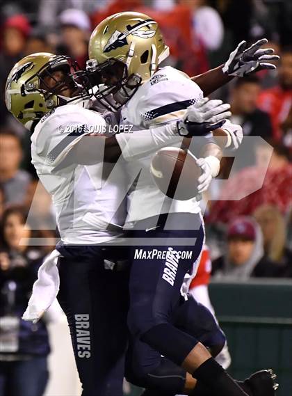 Thumbnail 3 in Mater Dei vs. St. John Bosco (CIF SS Division 1 Final) photogallery.