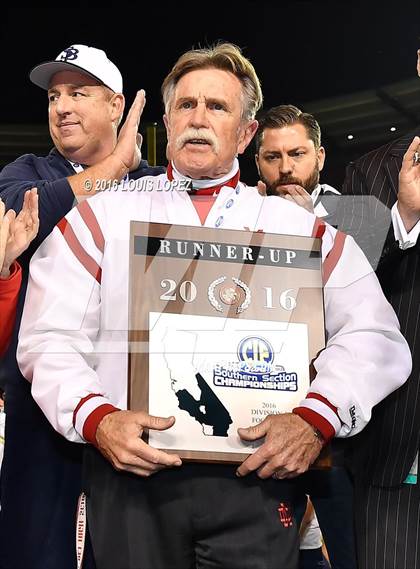 Thumbnail 1 in Mater Dei vs. St. John Bosco (CIF SS Division 1 Final) photogallery.