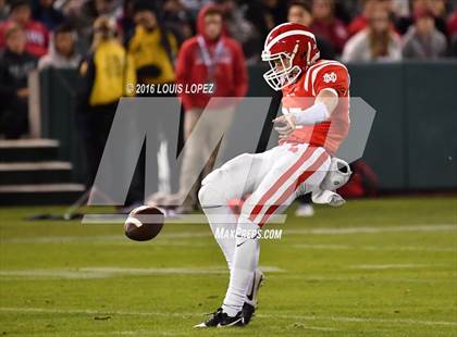 Thumbnail 1 in Mater Dei vs. St. John Bosco (CIF SS Division 1 Final) photogallery.