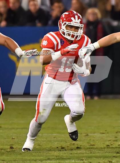 Thumbnail 2 in Mater Dei vs. St. John Bosco (CIF SS Division 1 Final) photogallery.