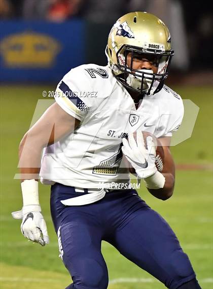 Thumbnail 1 in Mater Dei vs. St. John Bosco (CIF SS Division 1 Final) photogallery.