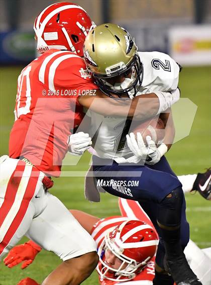 Thumbnail 2 in Mater Dei vs. St. John Bosco (CIF SS Division 1 Final) photogallery.