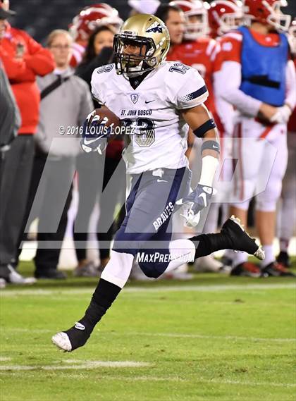 Thumbnail 1 in Mater Dei vs. St. John Bosco (CIF SS Division 1 Final) photogallery.