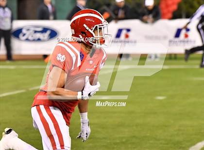 Thumbnail 2 in Mater Dei vs. St. John Bosco (CIF SS Division 1 Final) photogallery.