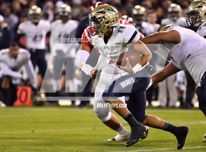 Thumbnail 2 in Mater Dei vs. St. John Bosco (CIF SS Division 1 Final) photogallery.