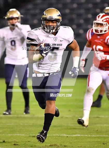 Thumbnail 1 in Mater Dei vs. St. John Bosco (CIF SS Division 1 Final) photogallery.