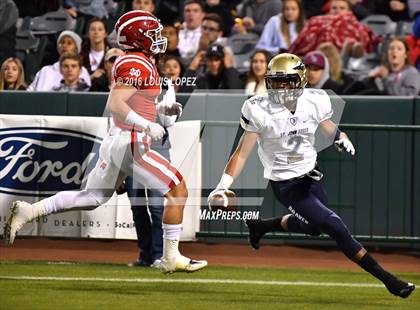 Thumbnail 2 in Mater Dei vs. St. John Bosco (CIF SS Division 1 Final) photogallery.