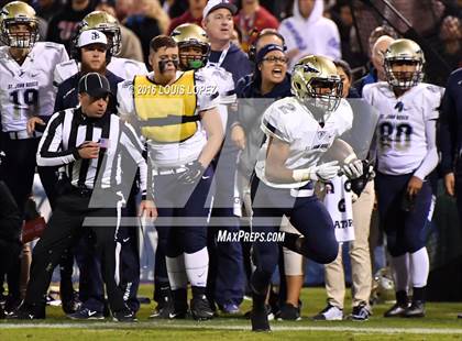 Thumbnail 3 in Mater Dei vs. St. John Bosco (CIF SS Division 1 Final) photogallery.