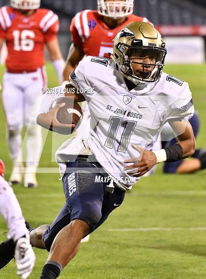 Thumbnail 1 in Mater Dei vs. St. John Bosco (CIF SS Division 1 Final) photogallery.
