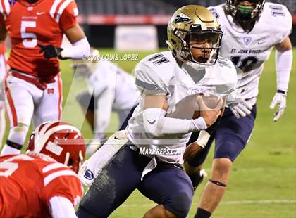 Thumbnail 3 in Mater Dei vs. St. John Bosco (CIF SS Division 1 Final) photogallery.