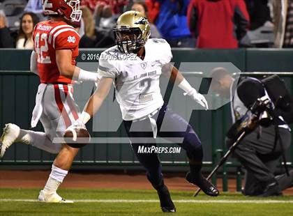 Thumbnail 1 in Mater Dei vs. St. John Bosco (CIF SS Division 1 Final) photogallery.