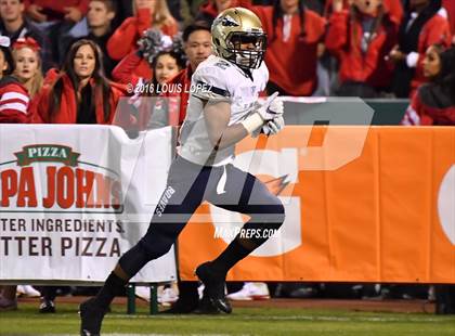 Thumbnail 3 in Mater Dei vs. St. John Bosco (CIF SS Division 1 Final) photogallery.