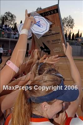Thumbnail 3 in Chaminade vs Warren (D4 Section Final) photogallery.