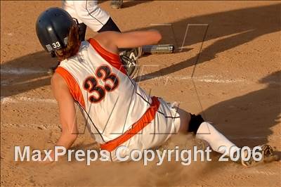 Thumbnail 3 in Chaminade vs Warren (D4 Section Final) photogallery.