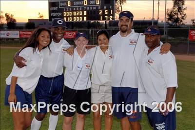 Thumbnail 1 in Chaminade vs Warren (D4 Section Final) photogallery.