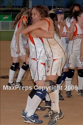 Thumbnail 3 in Chaminade vs Warren (D4 Section Final) photogallery.