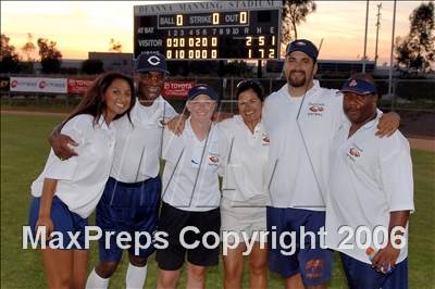 Thumbnail 3 in Chaminade vs Warren (D4 Section Final) photogallery.