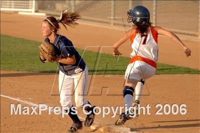 Thumbnail 3 in Chaminade vs Warren (D4 Section Final) photogallery.