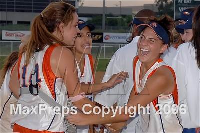 Thumbnail 1 in Chaminade vs Warren (D4 Section Final) photogallery.