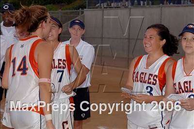 Thumbnail 2 in Chaminade vs Warren (D4 Section Final) photogallery.