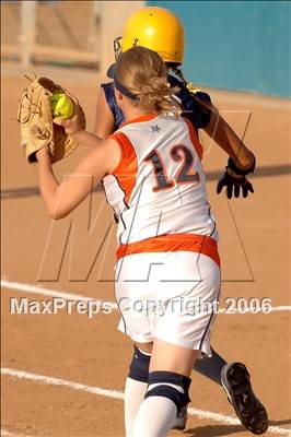 Thumbnail 3 in Chaminade vs Warren (D4 Section Final) photogallery.