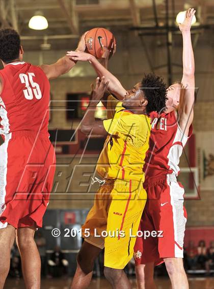 Thumbnail 1 in Fairfax @ Mater Dei (Nike Extravaganza) photogallery.