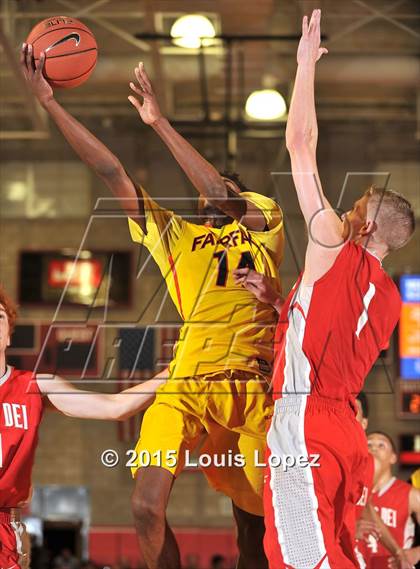 Thumbnail 1 in Fairfax @ Mater Dei (Nike Extravaganza) photogallery.