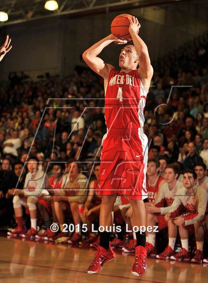 Thumbnail 1 in Fairfax @ Mater Dei (Nike Extravaganza) photogallery.