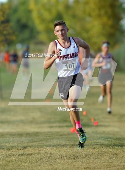 Thumbnail 2 in Tri-Valley League Meet photogallery.