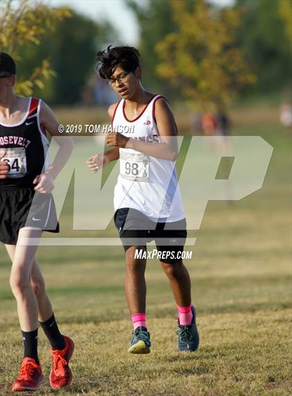 Thumbnail 1 in Tri-Valley League Meet photogallery.